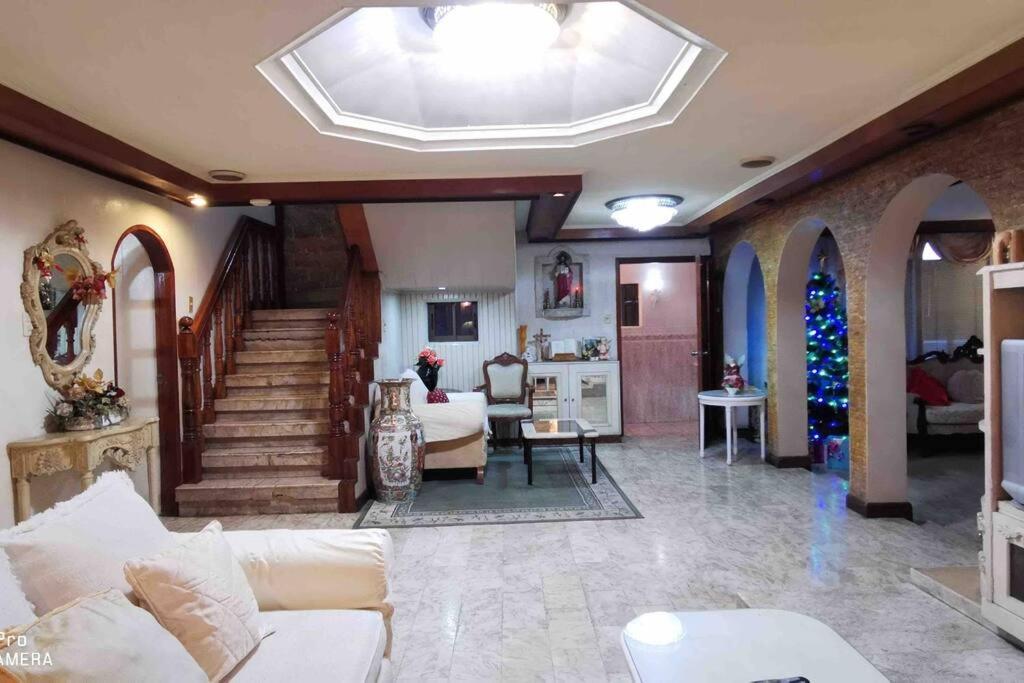 Big House In Quezon City Manila Exterior foto