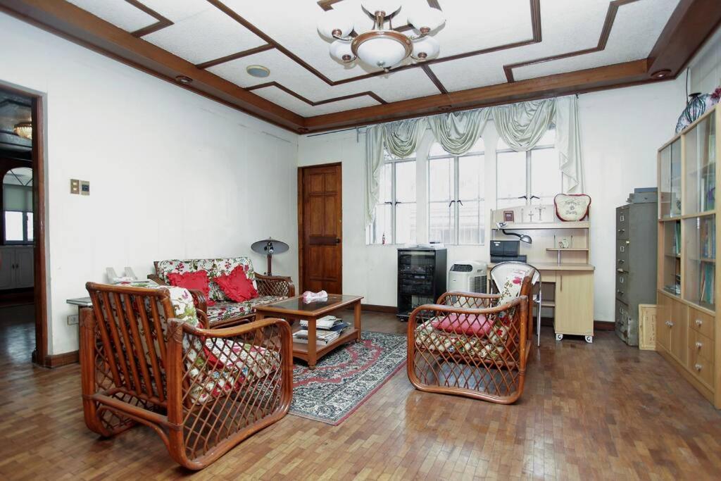 Big House In Quezon City Manila Exterior foto